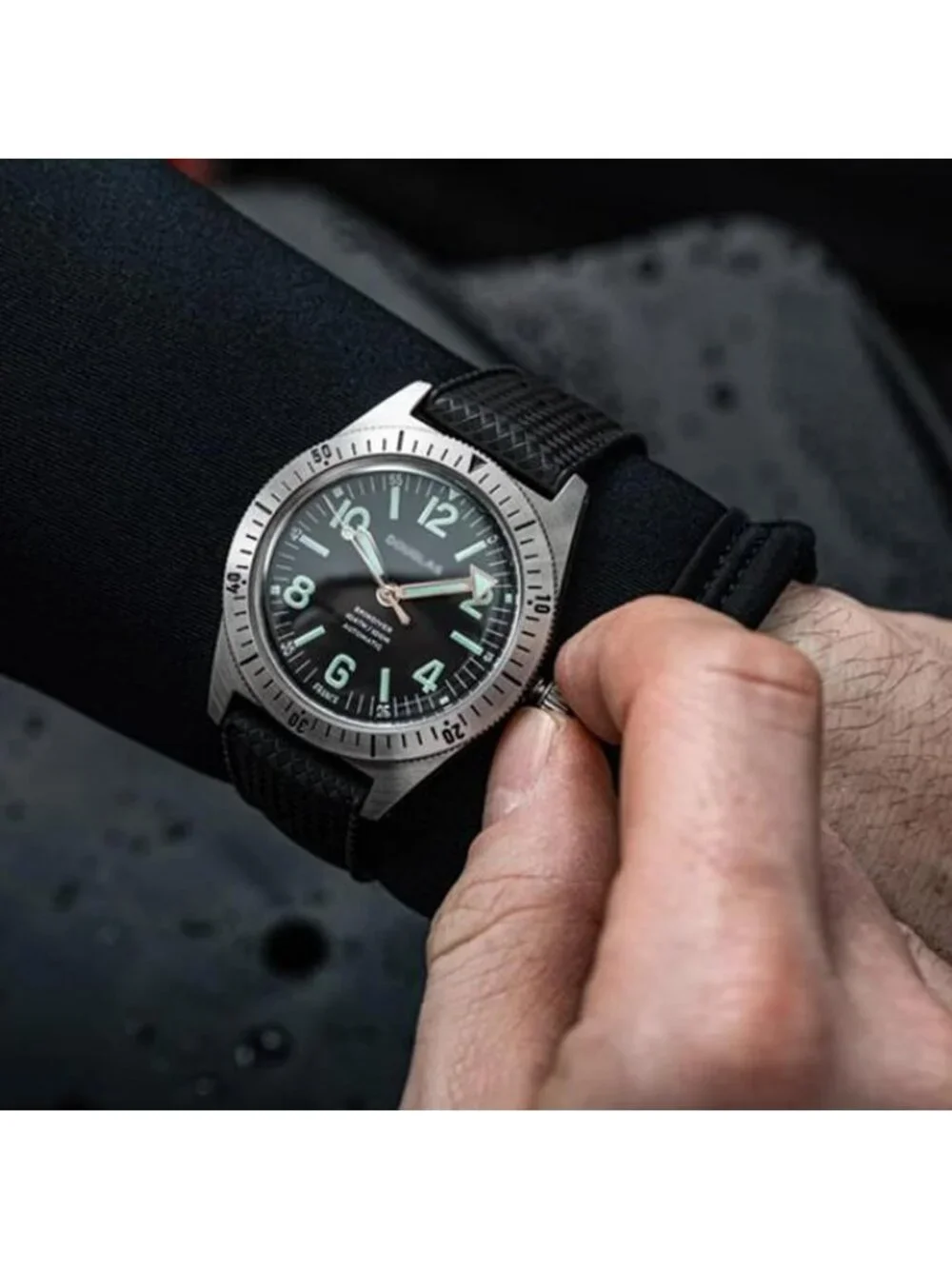 Tropical Style Quick Release FKM Rubber Watch Strap - Soft, Durable, Universal